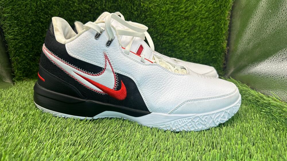 Nike Zoom LeBron NXXT Gen AMPD FJ1566-100 Athletic Sneaker Mens 13 White Leather